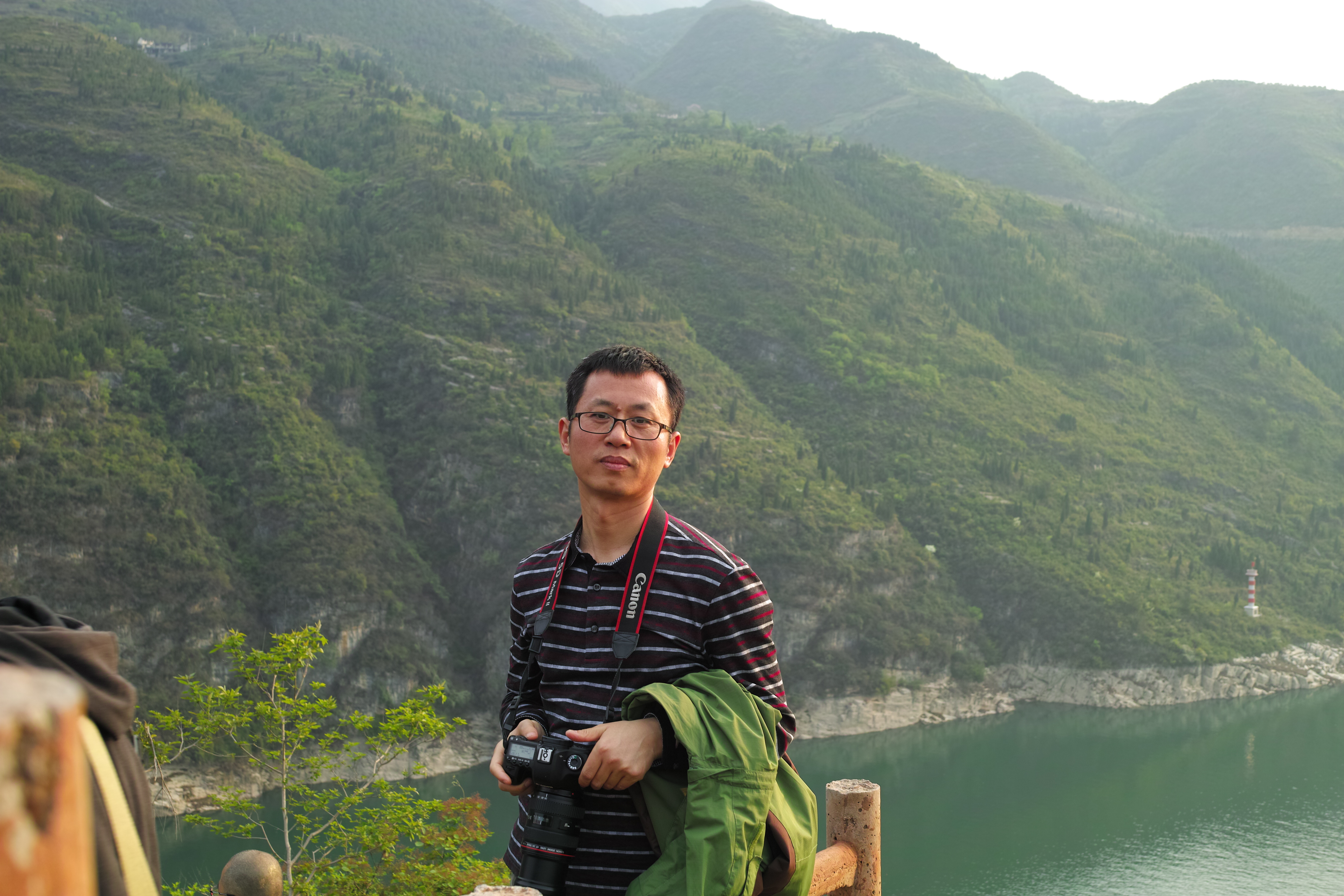 145207873.jpg 鏌冲悜闃?.jpg