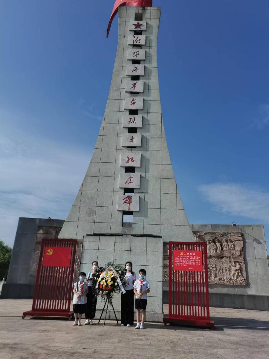 【中國🇨🇳新聞詩文網】九旬老兵一歌痴——记转业军人贺雄写歌千首颂家乡(图2)