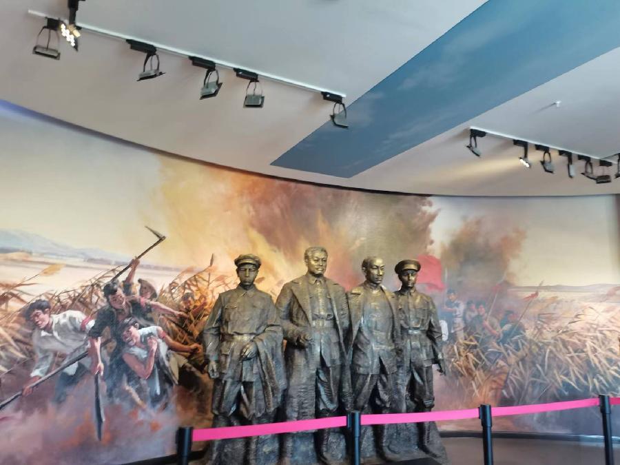【中國🇨🇳新聞詩文網】九旬老兵一歌痴——记转业军人贺雄写歌千首颂家乡(图10)