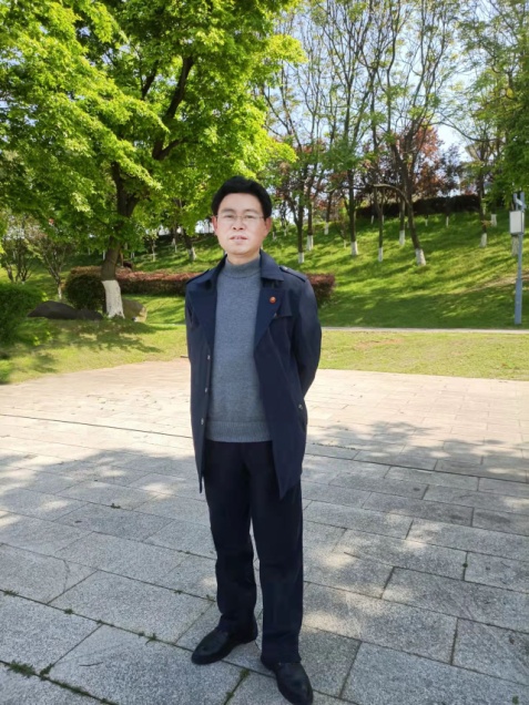 傅强年题写刊名 众精英全力以赴 海外華英刊（图33）