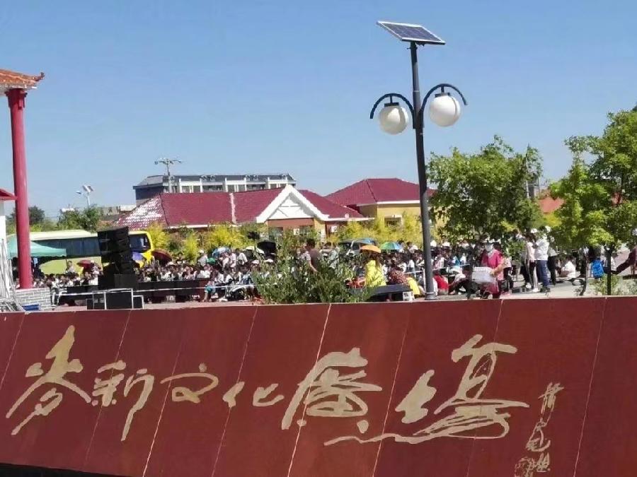 【雅诗总会】艺术家萧宽在吉大校友会官网刊出(图13)