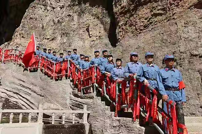 【新诗大观】歌赞红船（外一首）||文/张道发（图2）