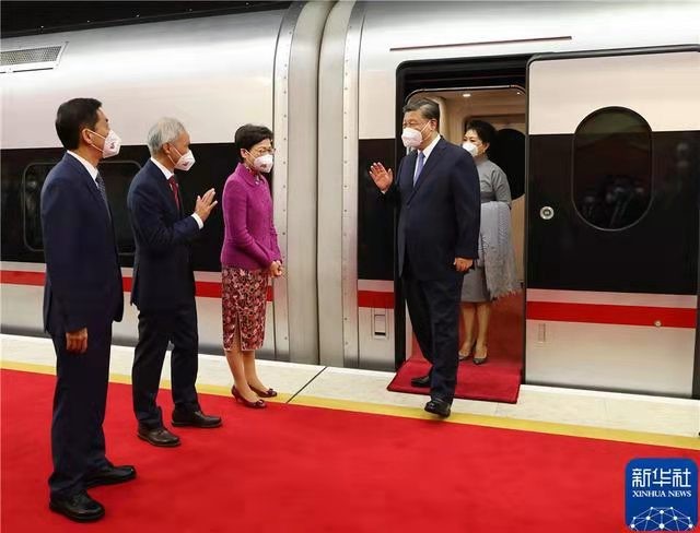 彩鸾归令-香港回归廿五周年庆 文/冯志清〔上海〕【冰心文化传媒】(图4)
