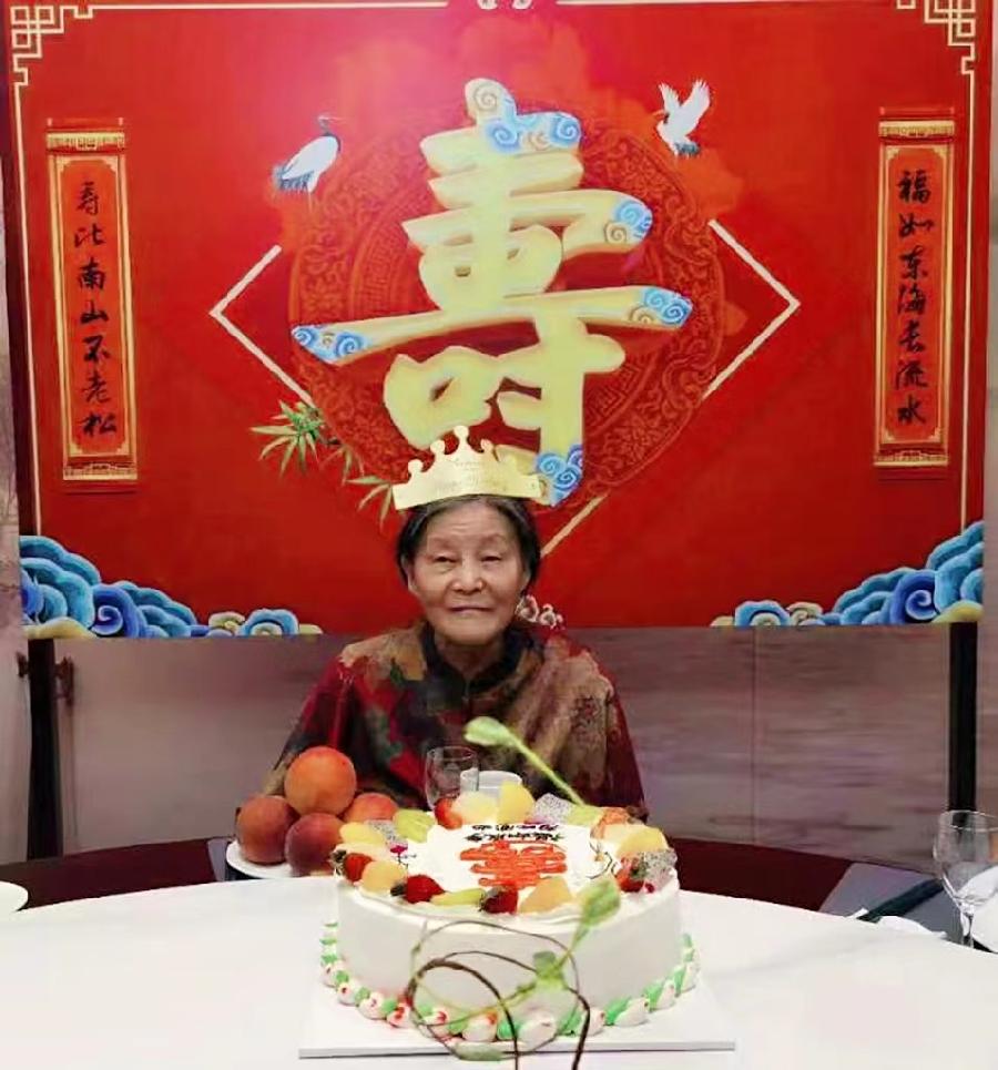 沁园春·恭贺母亲玉芳八十五华诞/文/赵丽丽