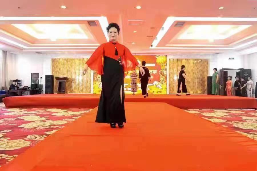 东方《品语亭》诗社‖ 我的祖国 作者/甘露 金牌主播/紫气东来（图11）