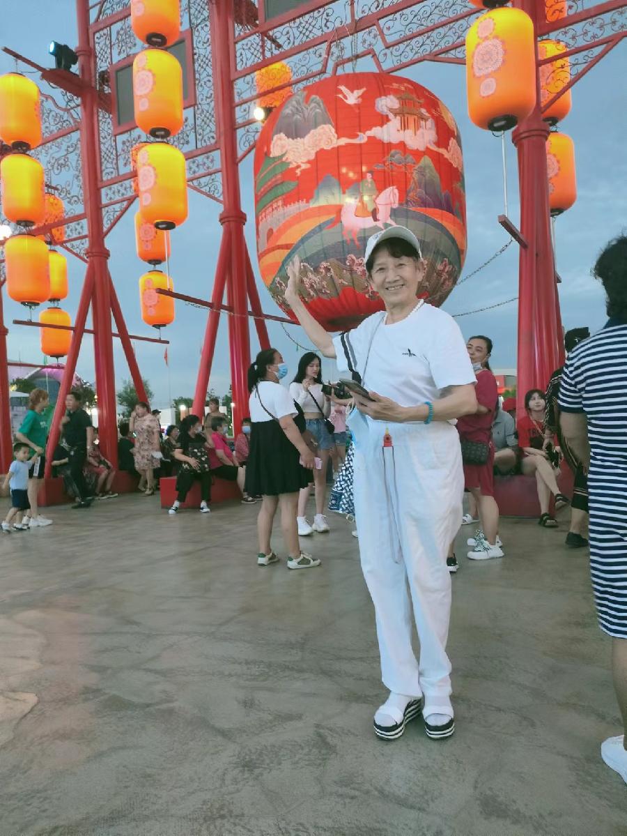 走进梅河最新清明上河图作者孙秀兰（图10）
