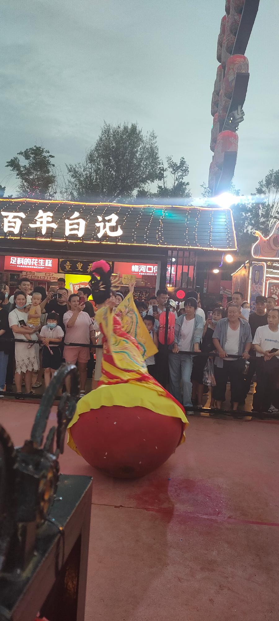 走进梅河最新清明上河图作者孙秀兰（图13）