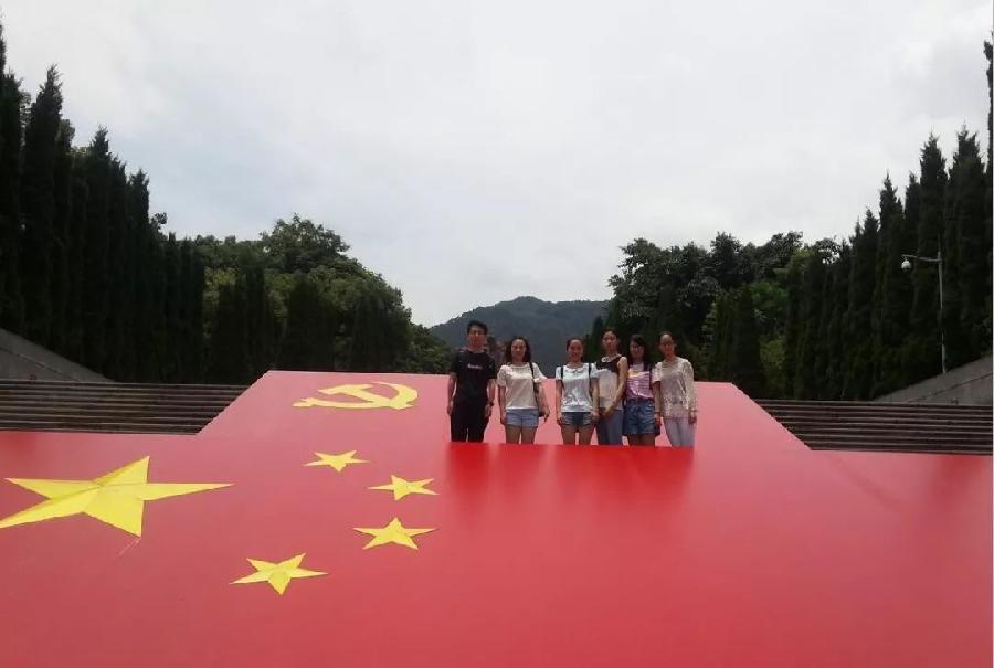 【英国文学】精品游记(十四)《山城印象》作者|涂雪夫(中国四川)、荐稿|邓瑛(德国)(图6)