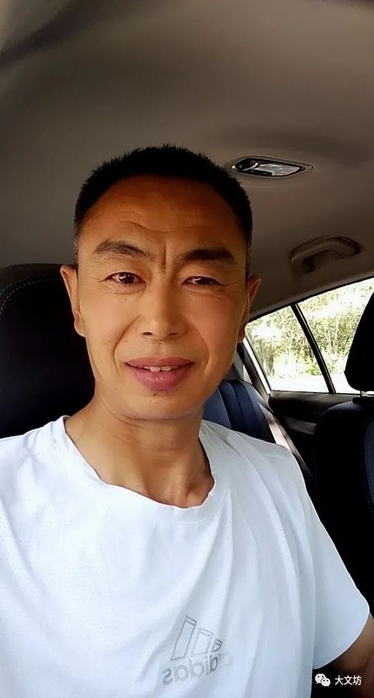 [桃源国际诗歌馨声]风拂过你的发梢|作者:黑石|主播:知语[总1134期]（图9）