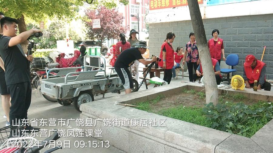 定时服务实践站 为民排忧受称赞(图4)
