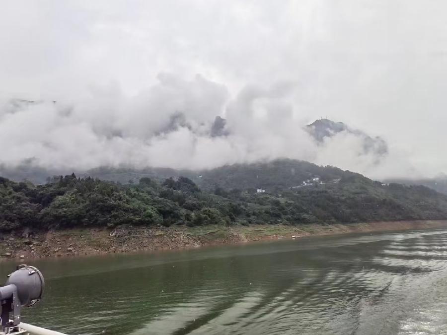 红霞旅游诗词九首(图51)