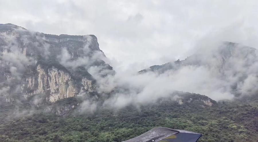 红霞旅游诗词九首(图53)