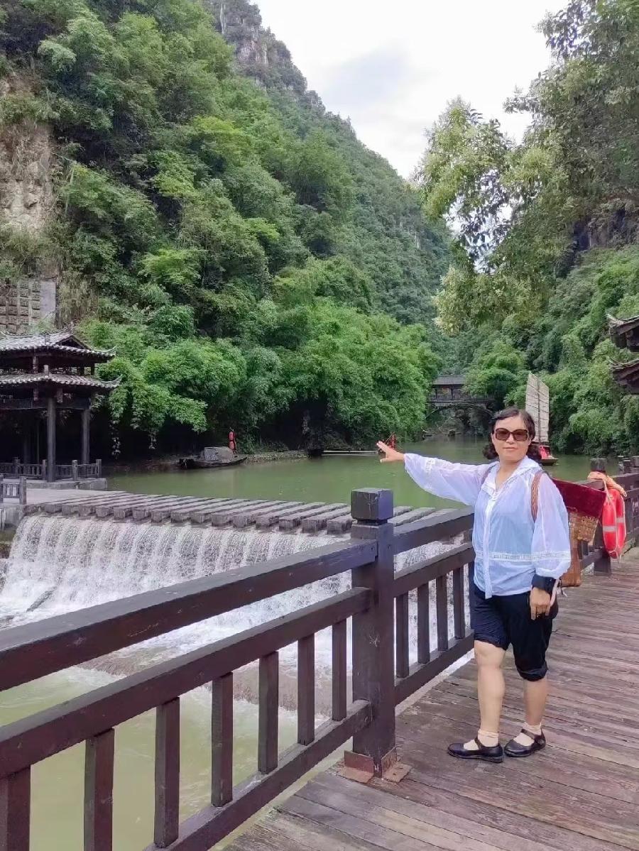 红霞旅游诗词九首(图6)