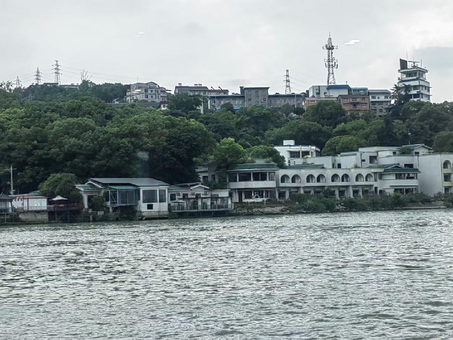 红霞旅游诗词九首(图12)