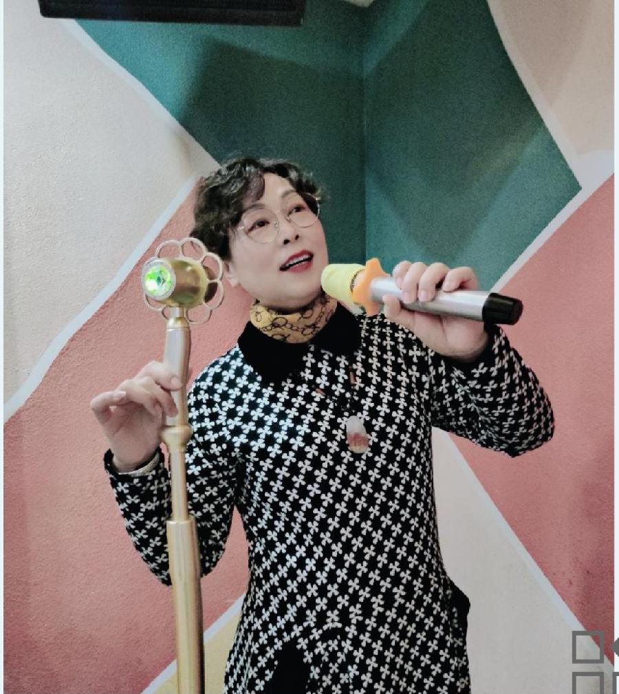 毓影/《秋的路口等你》诵读/贝文【苏河清音】上海头条【第948期】(图7)
