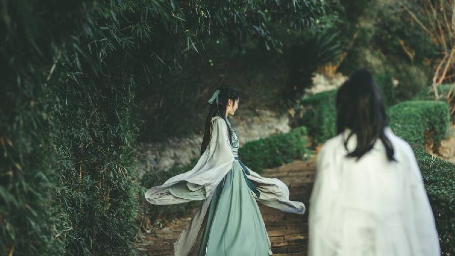 《品味休闲》外一首、特邀诗人/舍得、主播/任然、编辑/金跃辉。黄金诗院有声之家。（图4）