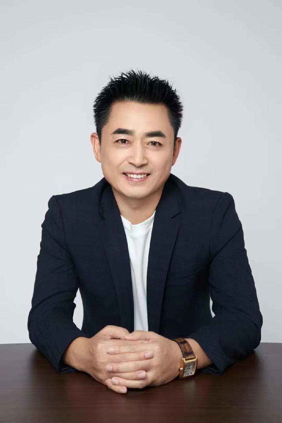 【雅诗总会】《饮水》王峰‖诗评:汪道波(图3)