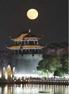 《给她·明月寄相思》文:山里娃 诵:晚晴【长安街总社】世界诗人名人展(8845)(图6)