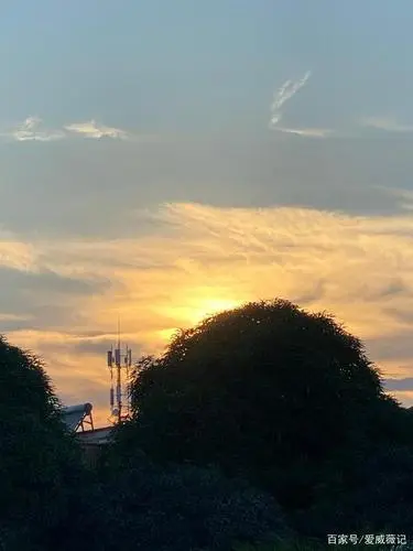 [桃源国际诗歌馨声]七月的夕阳|作者:老守一井|主播:荷塘月色[总1134期]（图6）