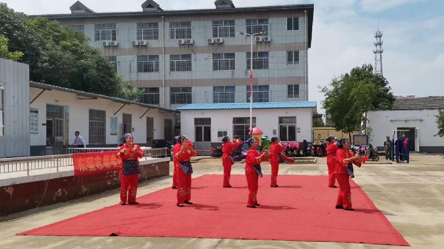 服务为民民欢喜 歌舞颂党聚民心（图10）