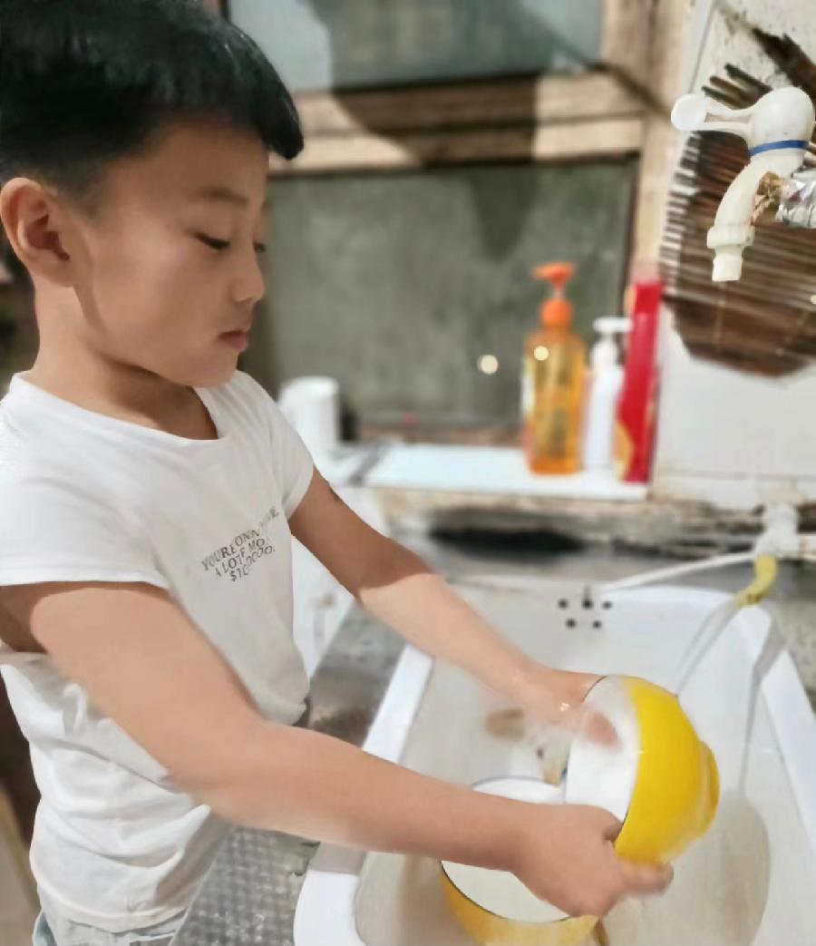 邢台市南和区幸福小学:快乐暑假 体劳相伴——幸福少年热爱生活、共度活力夏天!(图8)