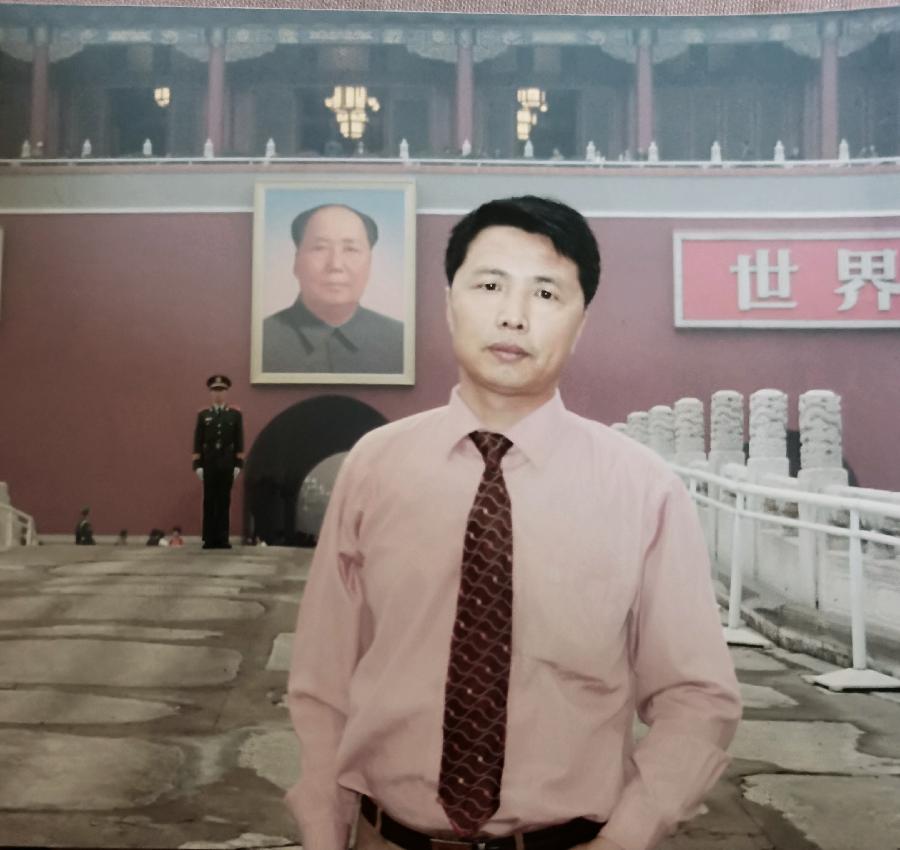 尹玉峰散曲《天安门》雅辑｜京港澳台世界头条总社发布（图2）