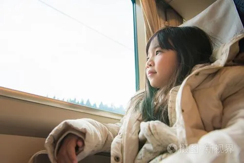 [桃源国际诗歌馨声]你见过一个叫妞妞的女孩吗|作者:温泪|主播:青草味儿[总1137期]（图6）