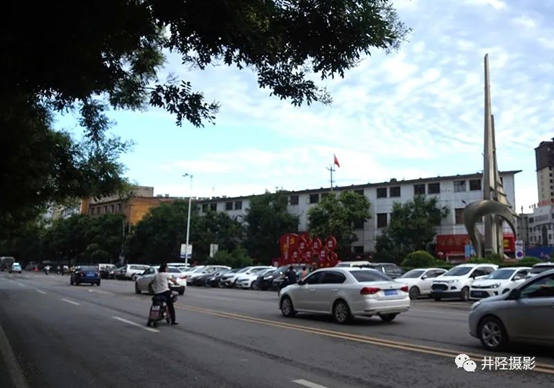 县城韩信商街拆迁见闻‖文/赵京江，摄影/王会萍，书法/太行山人武功（图2）