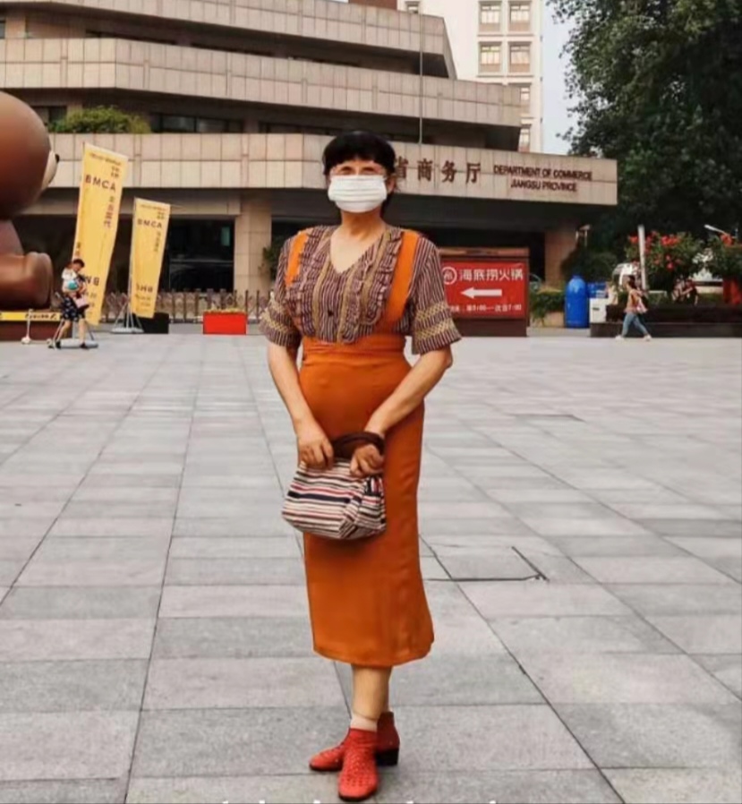 巴黎文学苏沪浙分社003期微刊《八一军旗别样红》（图45）