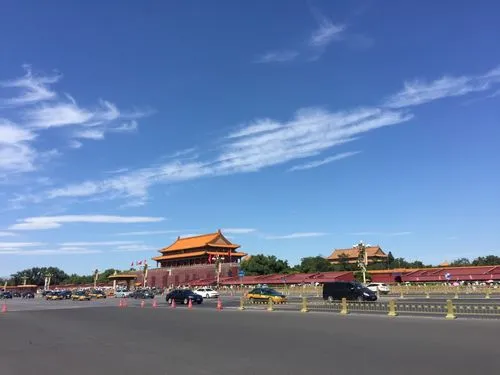 [桃源国际诗歌馨声]散文*掠过长安街|作者:陆千巧|主播:芳草青青[总1137期]（图9）
