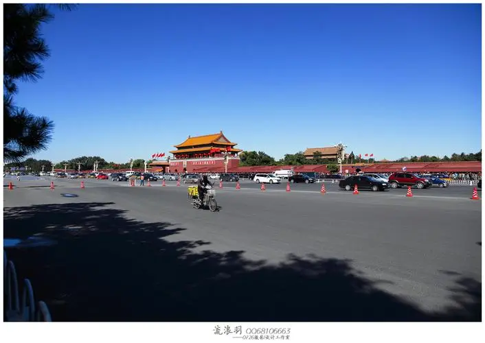 [桃源国际诗歌馨声]散文*掠过长安街|作者:陆千巧|主播:芳草青青[总1137期]（图7）