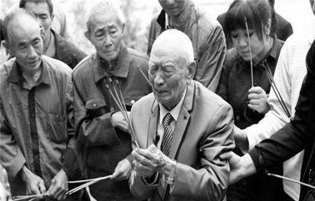 《穿越梦想工作室》隆重推出散文大家:阻断不了的情爱 ——评于秀的《我在台湾 40 年》 ‖ 王业松(图5)