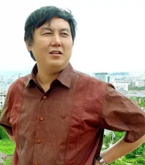 艺术家老菩提朗诵中国著名诗人刘向东作品《落叶飞鸟》(图2)