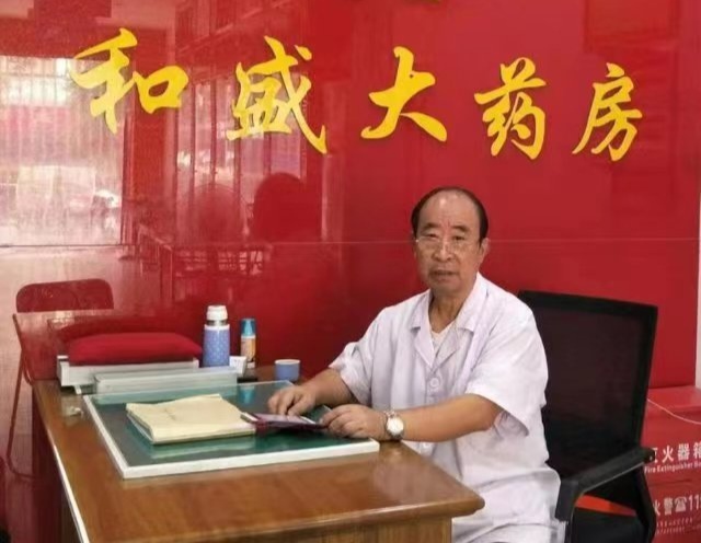 巴黎文学苏沪浙分社003期微刊《八一军旗别样红》（图100）