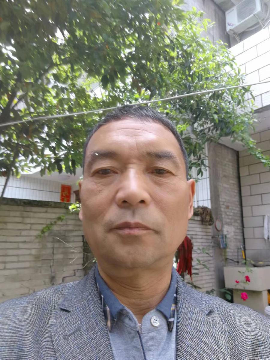 巴黎文学苏沪浙分社003期微刊《八一军旗别样红》（图109）