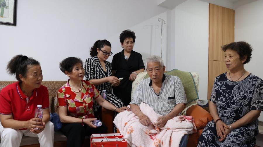【公益爱心.宏红文学社】《致敬英雄》‖作者: 祁连雪松)‖主播: 宏红‖审核:灿灿(图8)