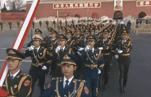 【第1338期】八一建军节特刊①‖爱华龙女诗词·中国★灵儿庆祝建军九十五周年-粤港澳头条(图2)