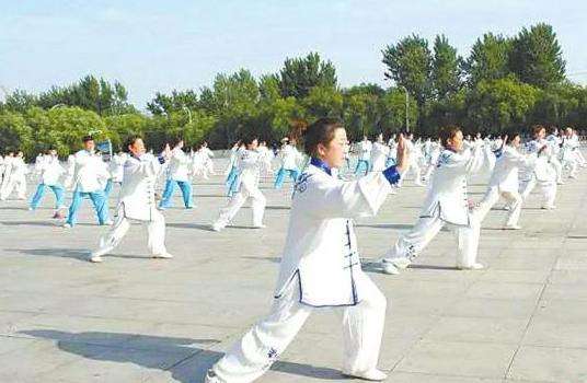 于永鹏诗歌《美丽鹤岗，为百岁畅想》主播：香乡 编辑：香乡【北疆头条】（第256期）（图8）