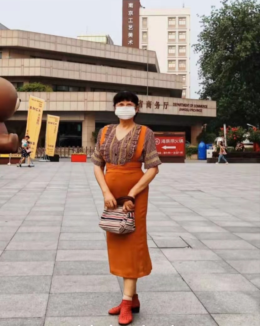 巴黎文学苏沪浙分社003期微刊《八一军旗别样红》（图166）