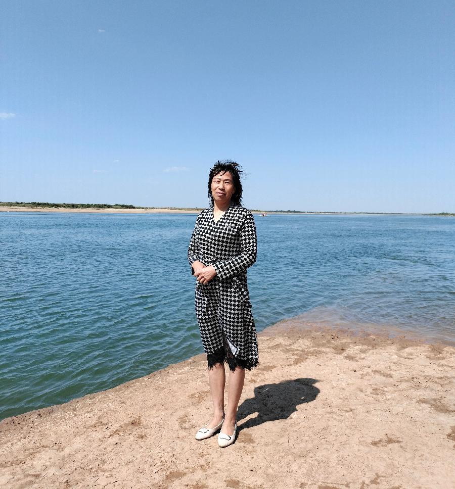 香竹馨雨\祝红伟—《追梦行》—(华夏思归客诗鉴征稿)—原创诗歌—都市头条(图2)