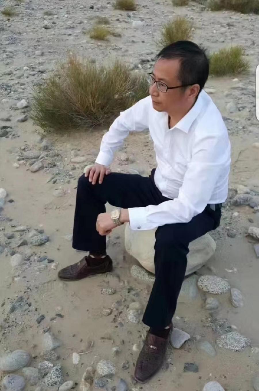 【老丫文苑】《独自飞翔》作者//洺煕(重庆)
