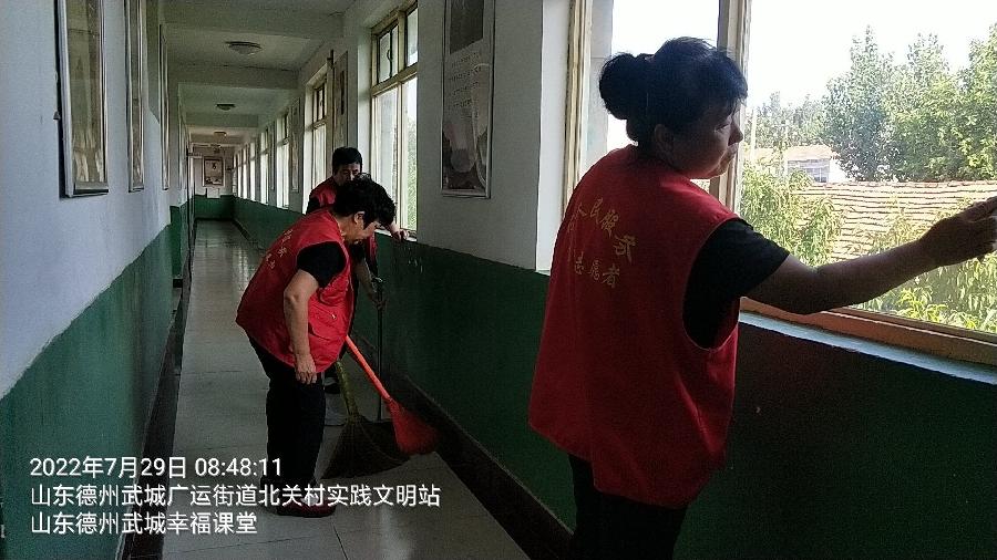 志愿者任劳任怨 服务文明实践站（图2）