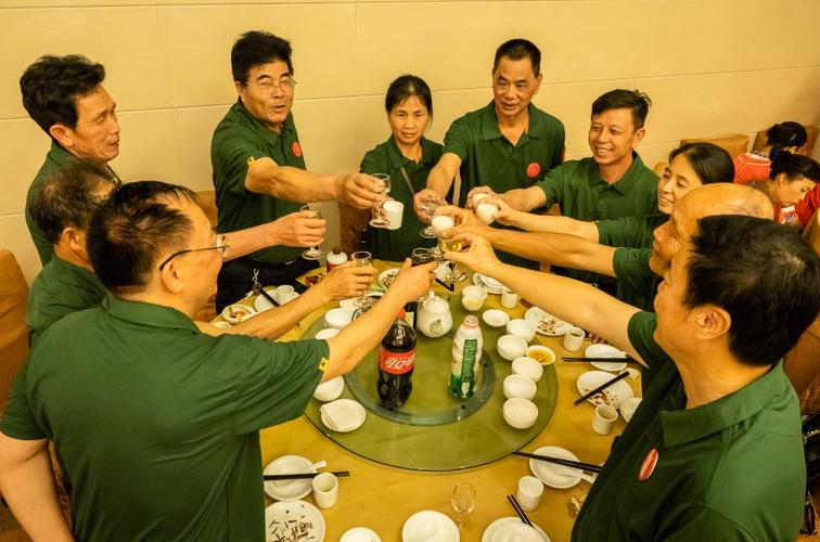 七律《战友聚会》沈克法（图2）