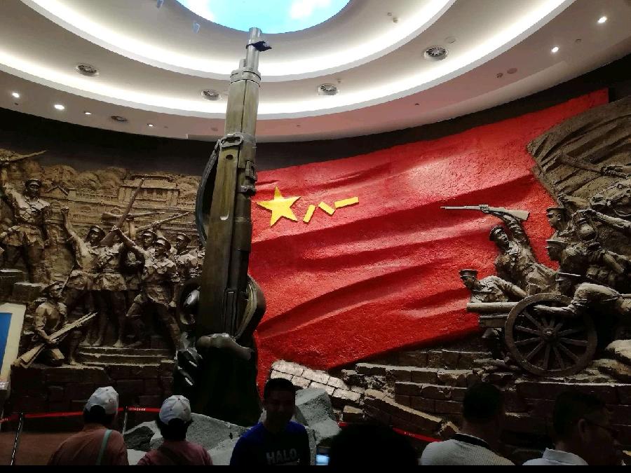 【八一特刊小辑】苏开省陈佩璋溪流彦忠作黑骏马并非不同李严快活林诵读【苏河清音】上海头条【第973期】