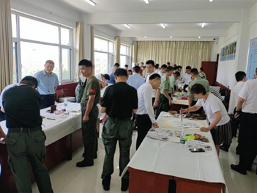 【书画进军营】聊城市双拥志愿者协会、市书画研究会赴聊城武警支队开展书画交流慰问活动(图11)