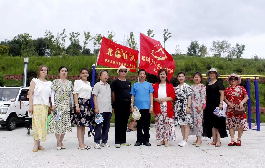 【八一特刊小辑】苏开省陈佩璋溪流彦忠作黑骏马并非不同李严快活林诵读【苏河清音】上海头条【第973期】(图11)