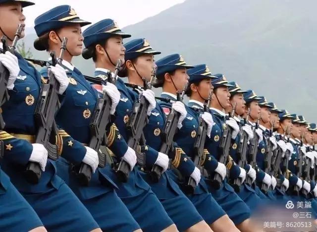 七律～八一赞女兵/文／武书尧（图3）