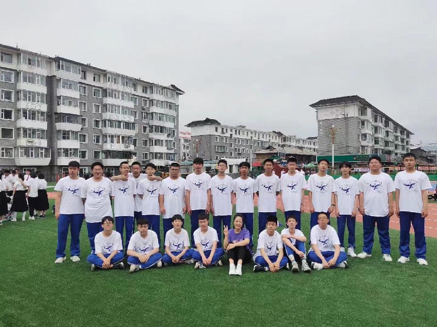 【感恩老师】王世鹏:赞长白县第一中学特级教师李云飞从事教育工作23年感赋(组诗)*北京头条发布!(图16)