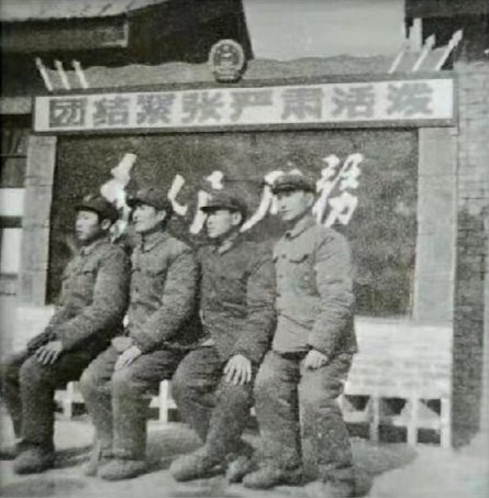 【八一专刋】张富贵：热烈庆祝中国人民解放军建军95周年诗词五首*北京头条•西安头条•都市头条发布！（图12）