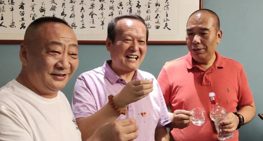 【八一专刋】张富贵:热烈祝贺原工兵十四团老七连西安战友庆八一联谊会圆满成功(诗词二首)北京头条发布!(图32)